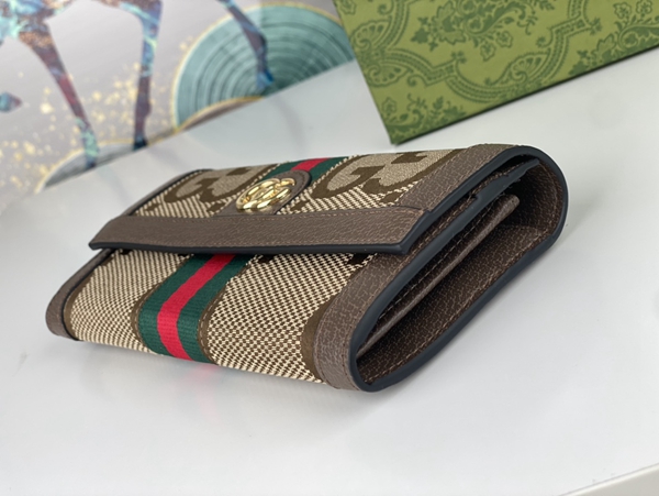 グッチ財布コピー内部構造